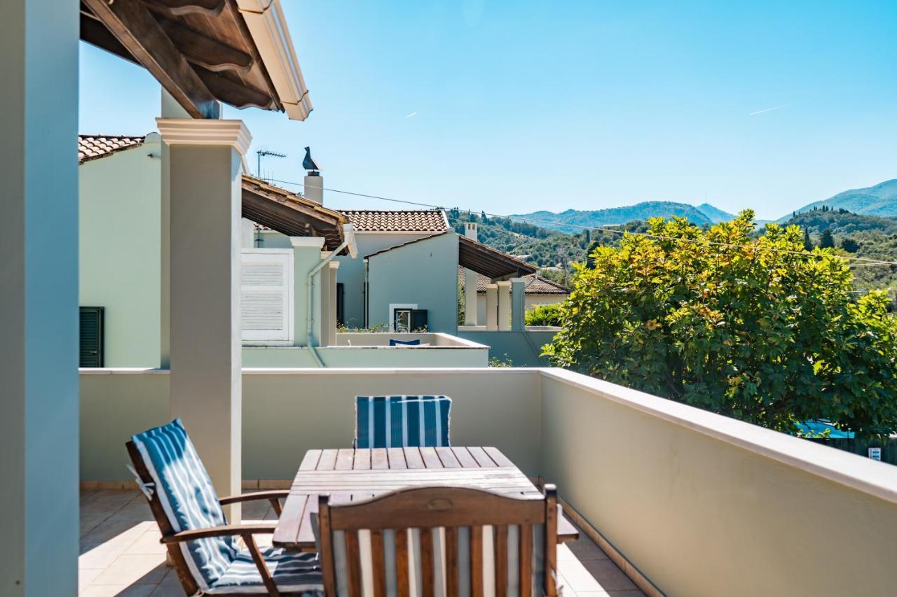 Pyramid City Villas Agios Spyridon  エクステリア 写真