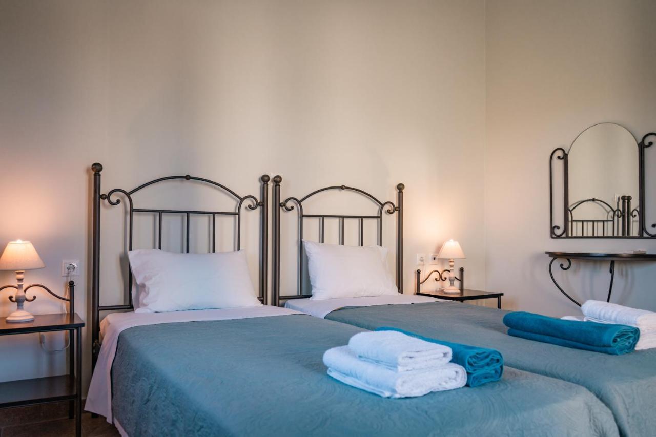 Pyramid City Villas Agios Spyridon  エクステリア 写真